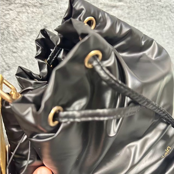 Calvin Klein bag - Picture 5 of 6
